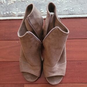 Wild Diva Brown Heeled Boots Suede